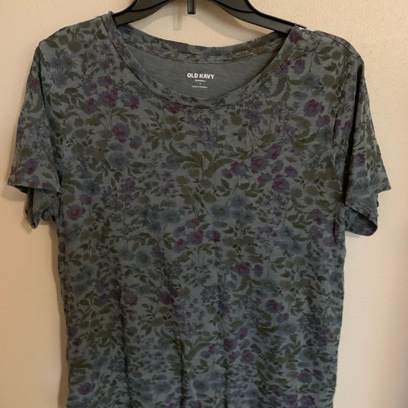 Tops - T-shirt